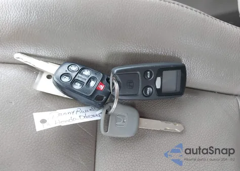 2013 Honda Odyssey Touring/Touring Elite from USA, damaged, VIN 5FNRL5H99DB024352